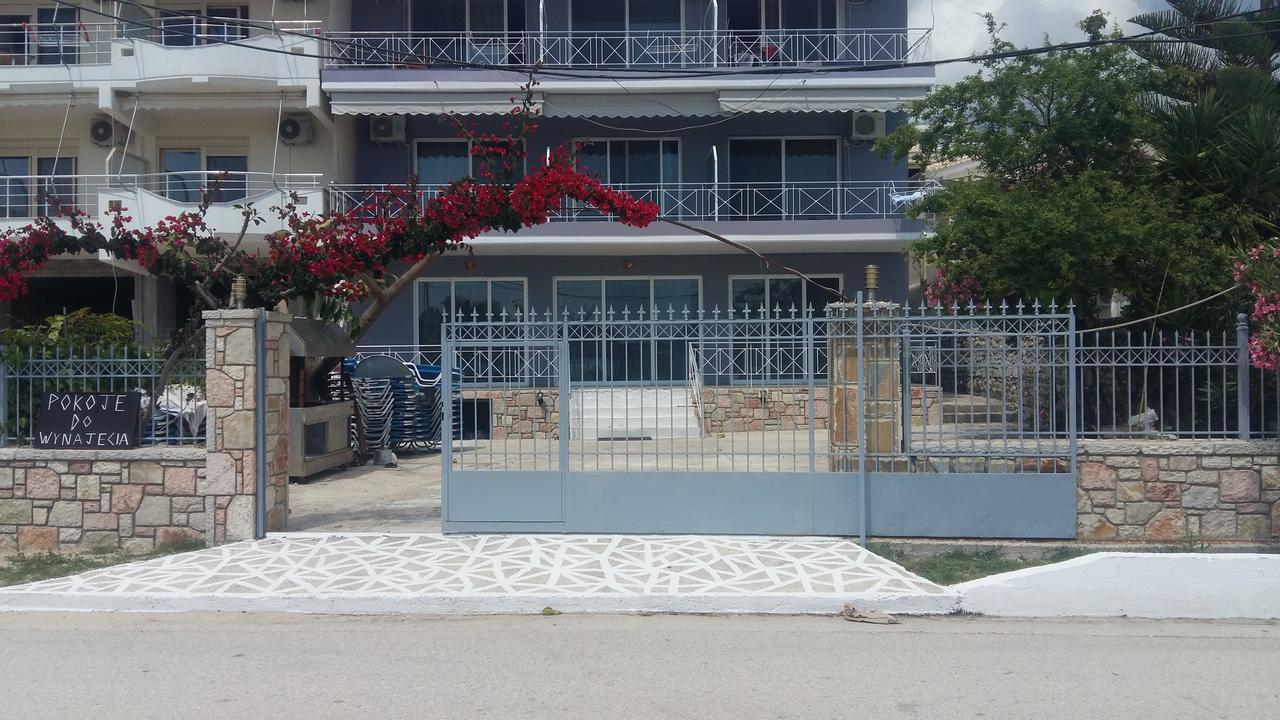 הימארה Irini Boutique Rooms!!! מראה חיצוני תמונה