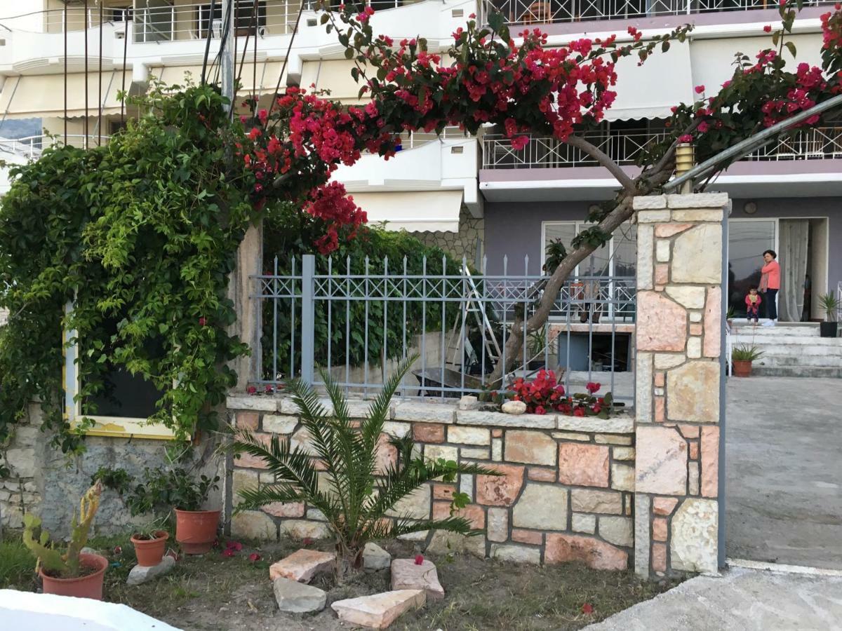 הימארה Irini Boutique Rooms!!! מראה חיצוני תמונה